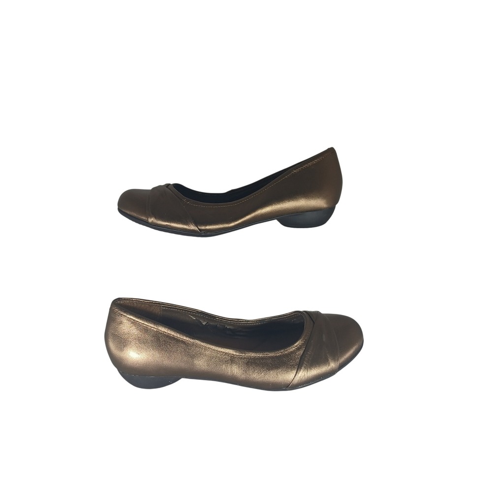 Hush Puppies Flats 8M Bronze Metallic Leather Low Wedge Pleated Comfort Shoes